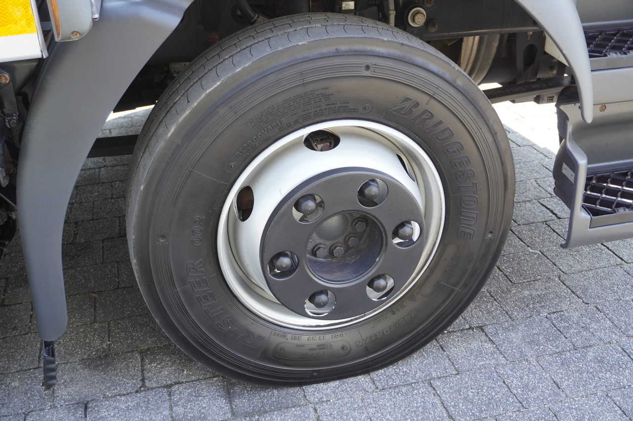 Camion bisarca RENAULT D12 / New galvanized tow truck superstructure / 2025 / length 840 cm: foto 17