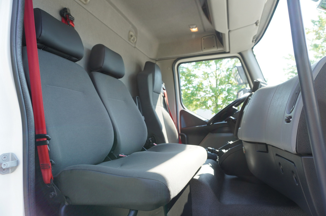 Camion bisarca RENAULT D12 / New galvanized tow truck superstructure / 2025 / length 840 cm: foto 29