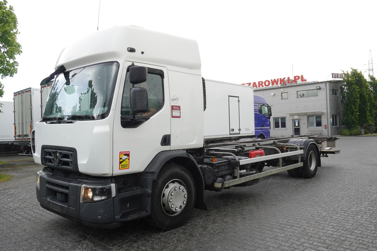 RENAULT D19 Wide Glob / BDF / load capacity 11t / 280 thousand km / tail lift - Autocarro telaio: foto 2 RENAULT D19 Wide Glob / BDF / load capacity 11t / 280 thousand km / tail lift - Autocarro telaio: foto 2