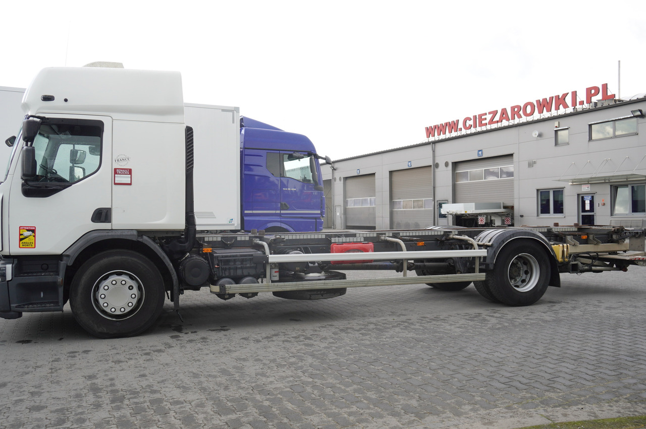 RENAULT D19 Wide Glob / BDF / load capacity 11t / 280 thousand km / tail lift - Autocarro telaio: foto 4 RENAULT D19 Wide Glob / BDF / load capacity 11t / 280 thousand km / tail lift - Autocarro telaio: foto 4