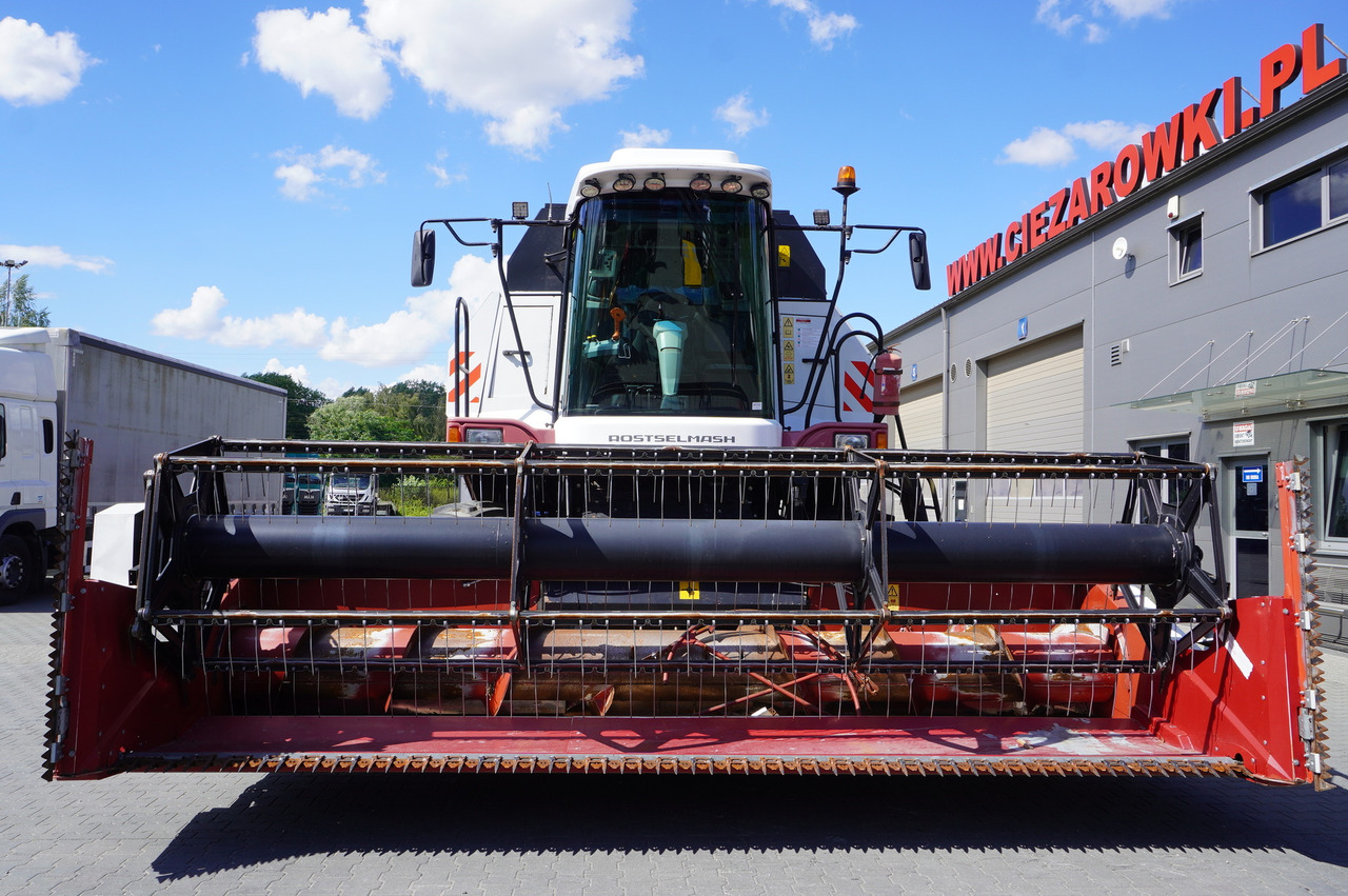 ROSTSELMASH VECTOR 425 RSM-101 grain harvester + Header 5 m + rapeseed harvesting extension / 2300 MTH - Mietitrebbia: foto 4 ROSTSELMASH VECTOR 425 RSM-101 grain harvester + Header 5 m + rapeseed harvesting extension / 2300 MTH - Mietitrebbia: foto 4