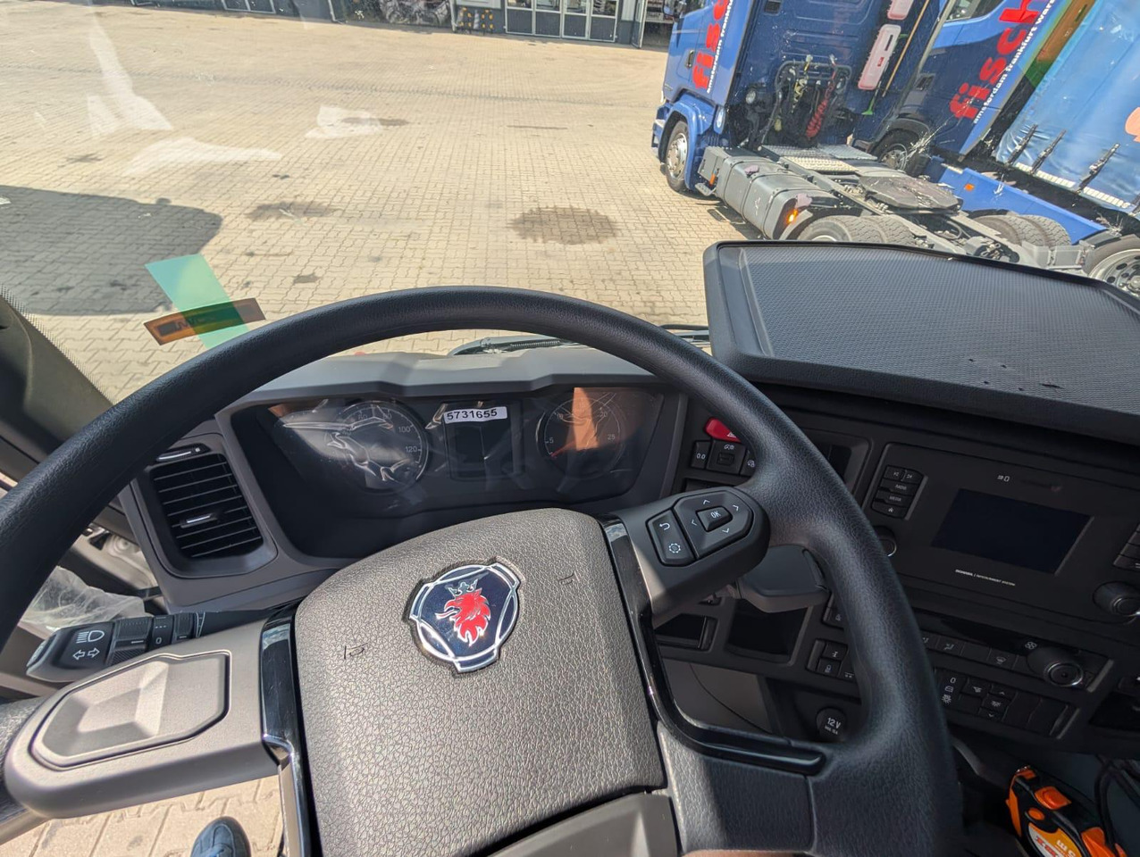 Leasing di SCANIA P 340 B6x2*4NA / chassis frame / steering axle / CNG / large cab / 8 units SCANIA P 340 B6x2*4NA / chassis frame / steering axle / CNG / large cab / 8 units: foto 6