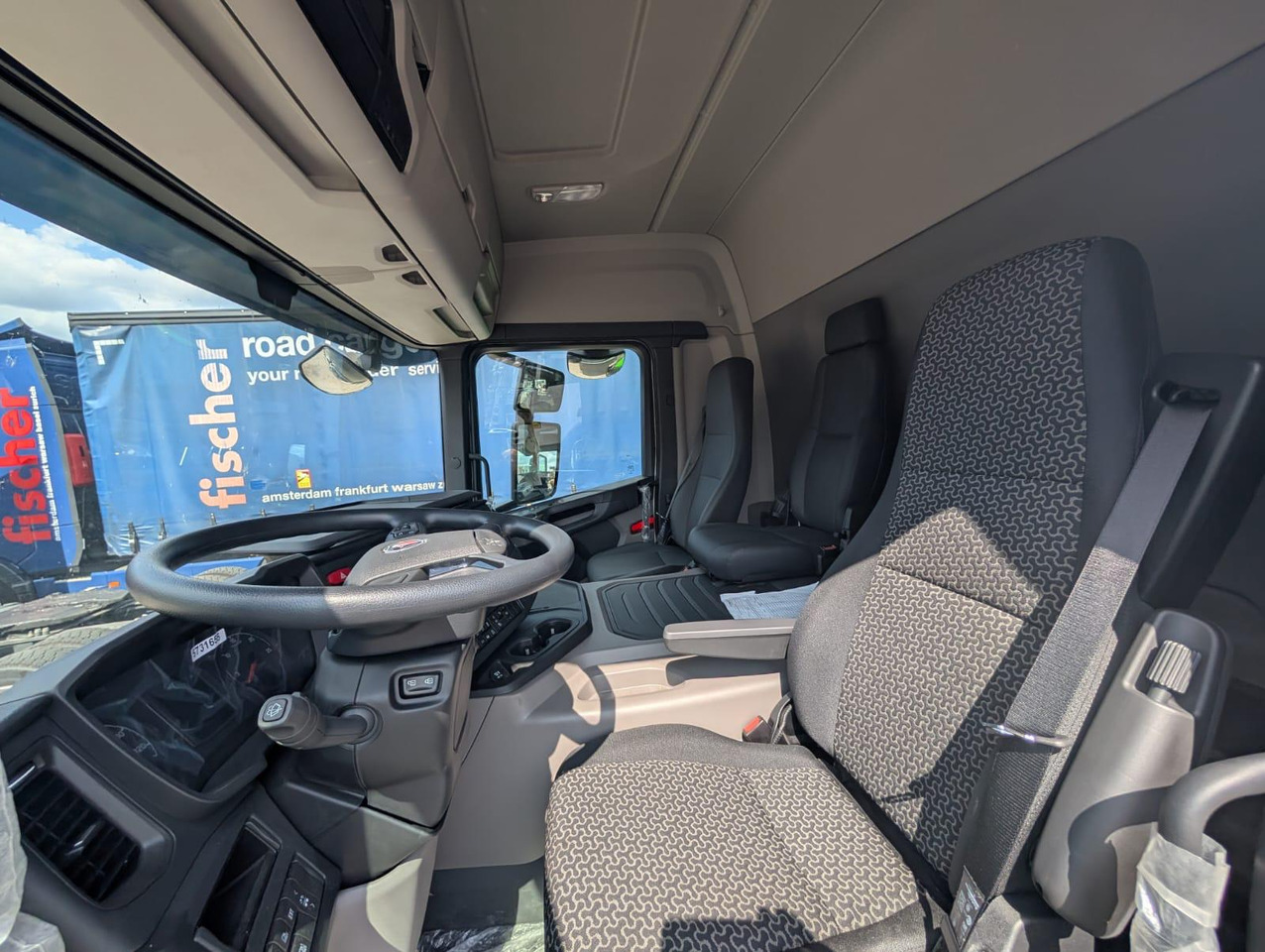 SCANIA P 340 B6x2*4NA / chassis frame / steering axle / CNG / large cab / 8 units - Autocarro telaio: foto 5 SCANIA P 340 B6x2*4NA / chassis frame / steering axle / CNG / large cab / 8 units - Autocarro telaio: foto 5