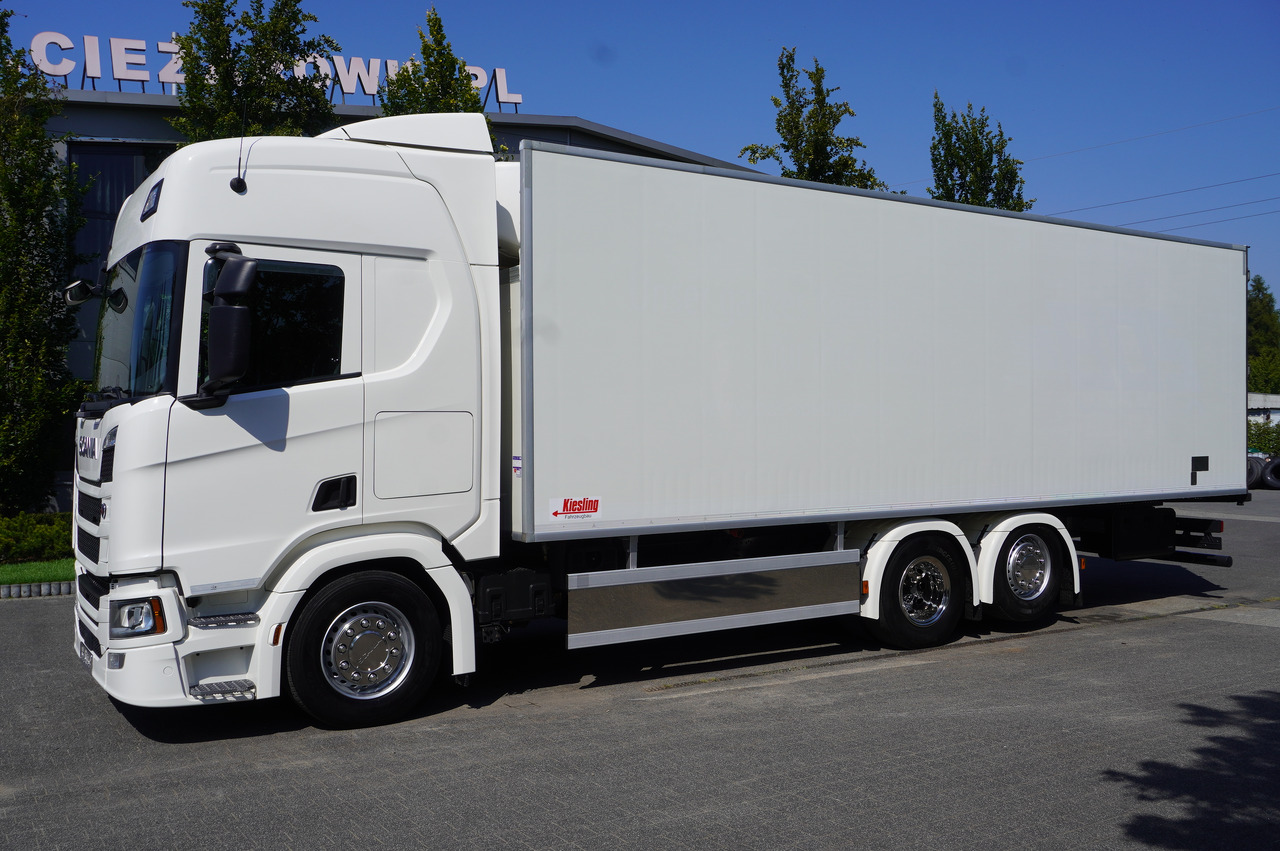 SCANIA R500 Hook-Up Refrigerated Truck KIESLING 20 EPAL / Carrier Supra 1250 Silent - Autocarro frigorifero: foto 2 SCANIA R500 Hook-Up Refrigerated Truck KIESLING 20 EPAL / Carrier Supra 1250 Silent - Autocarro frigorifero: foto 2