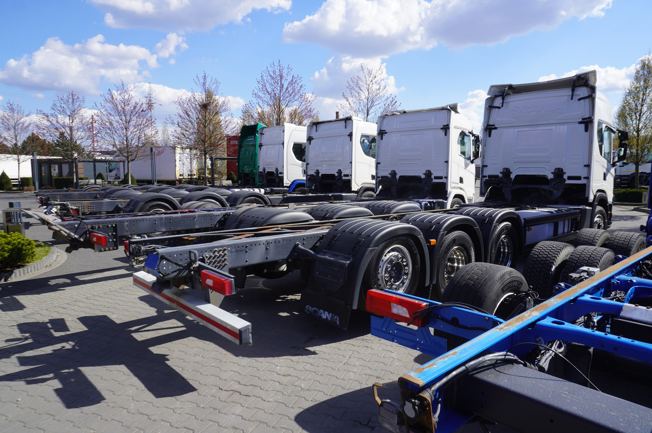 SCANIA R650 V8 / 650 HP/ frame 8.8 m / steered 4th axis / 20 units - Camion con gru: foto 4 SCANIA R650 V8 / 650 HP/ frame 8.8 m / steered 4th axis / 20 units - Camion con gru: foto 4