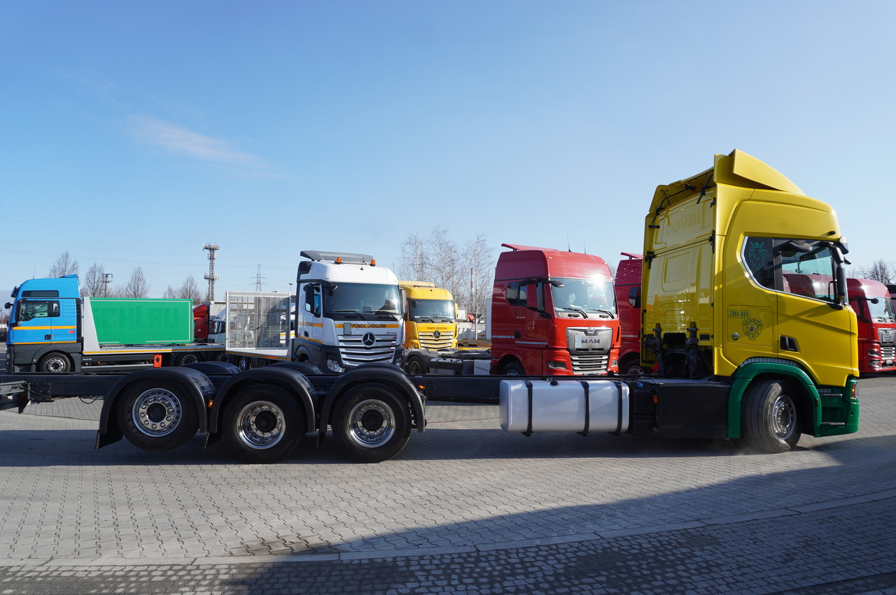 SCANIA R650 V8 8x4/4 E6 / 2020 / Frame 9.7 m! - Camion con gru: foto 4 SCANIA R650 V8 8x4/4 E6 / 2020 / Frame 9.7 m! - Camion con gru: foto 4