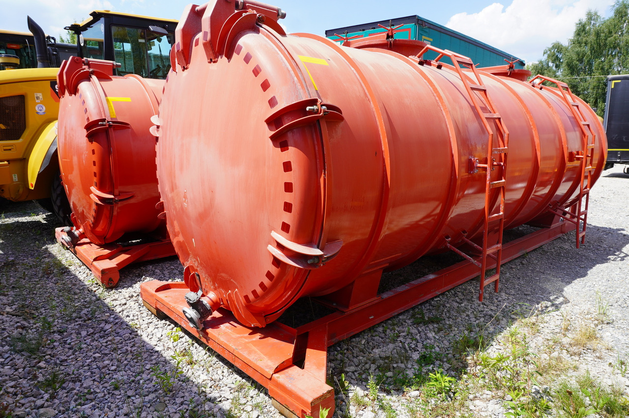 STAL UNUSED Septic barrel / 13000 l - Sistema scarrabili/ Multibenne: foto 4 STAL UNUSED Septic barrel / 13000 l - Sistema scarrabili/ Multibenne: foto 4