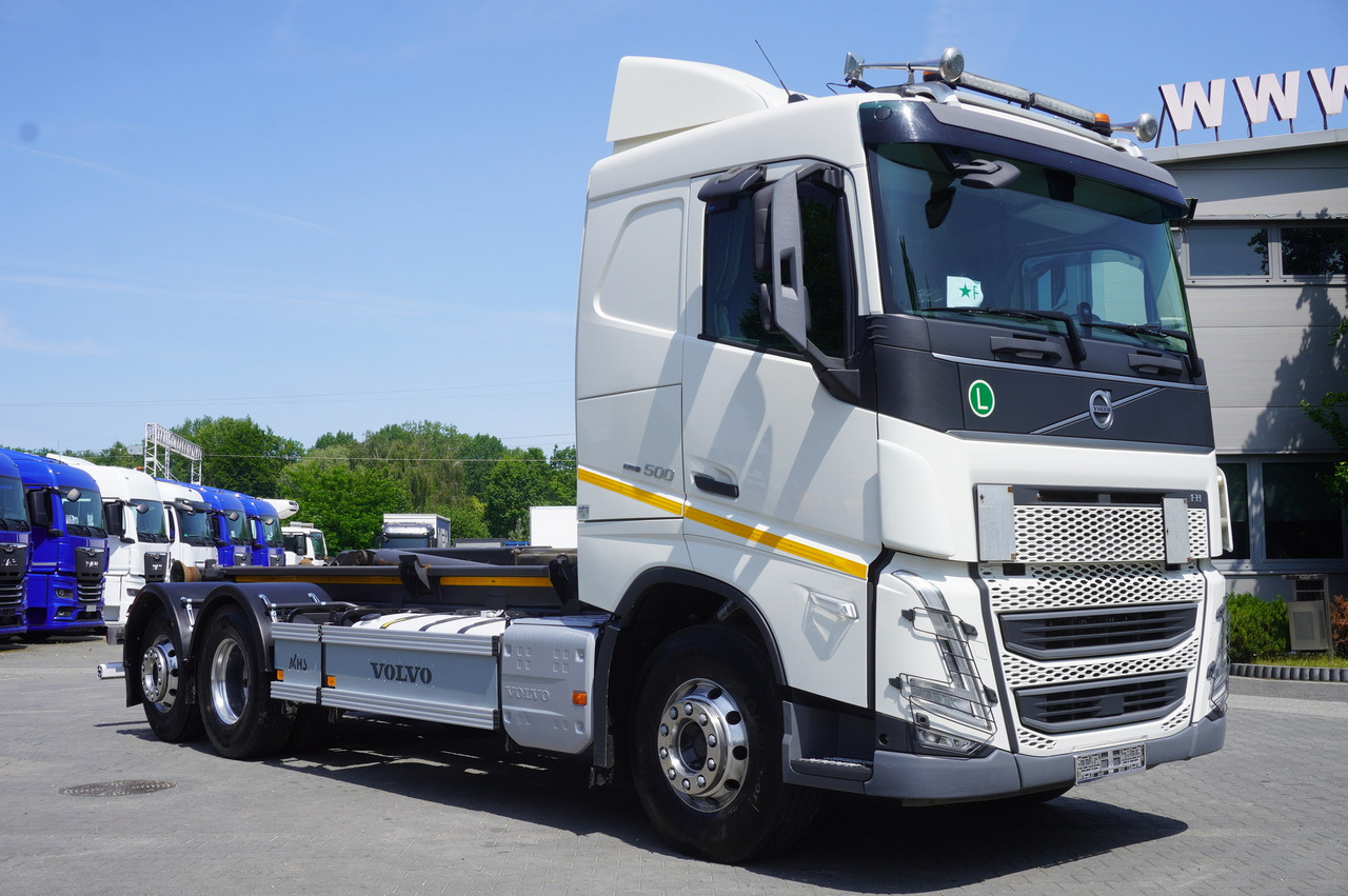 VOLVO FH 500 / VDL hooklift 21 tons / 2022 / steering 3d axle / 2 units - Autocarro scarrabile: foto 3 VOLVO FH 500 / VDL hooklift 21 tons / 2022 / steering 3d axle / 2 units - Autocarro scarrabile: foto 3