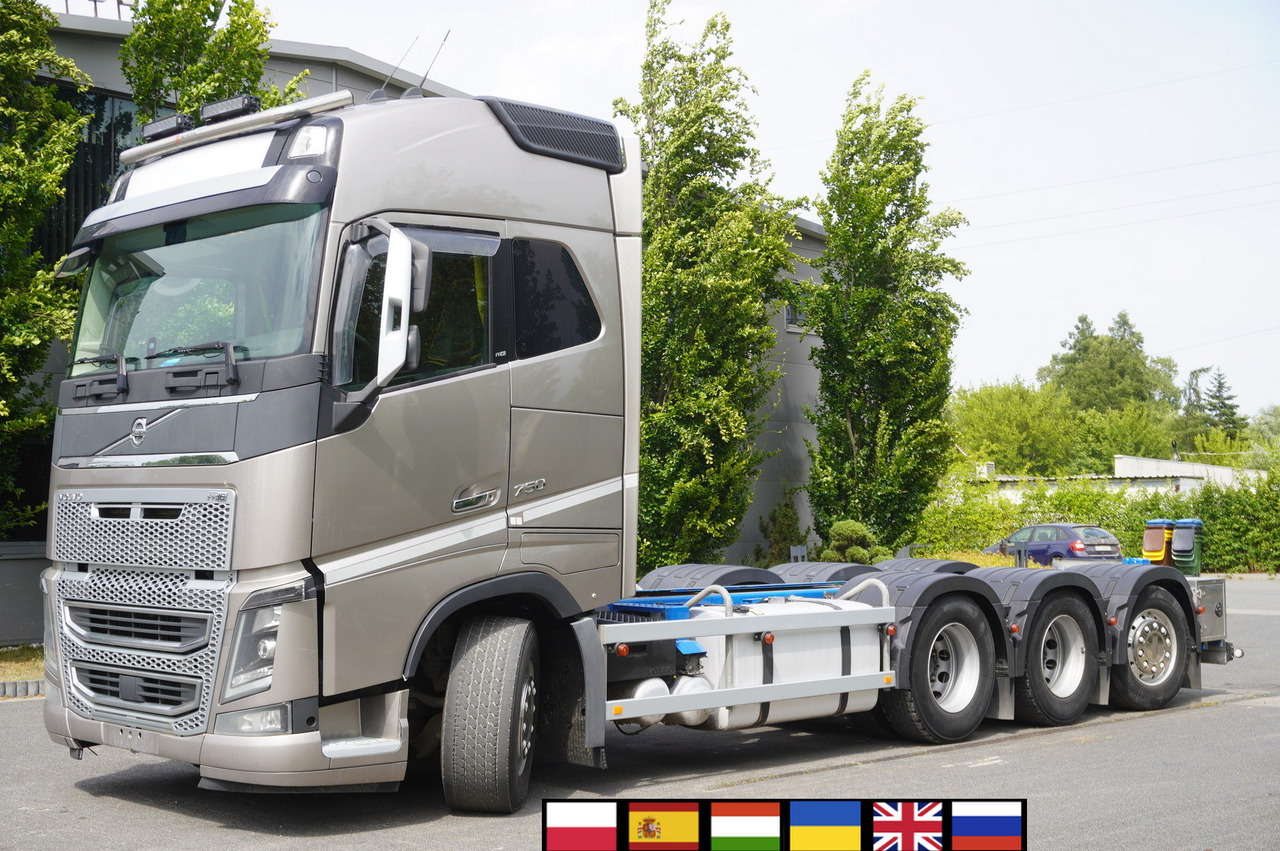 VOLVO FH16 750 8x4x4 / 750 HP! / Frame 685 cm / Steered 4th axle - Autocarro telaio: foto 1 VOLVO FH16 750 8x4x4 / 750 HP! / Frame 685 cm / Steered 4th axle - Autocarro telaio: foto 1