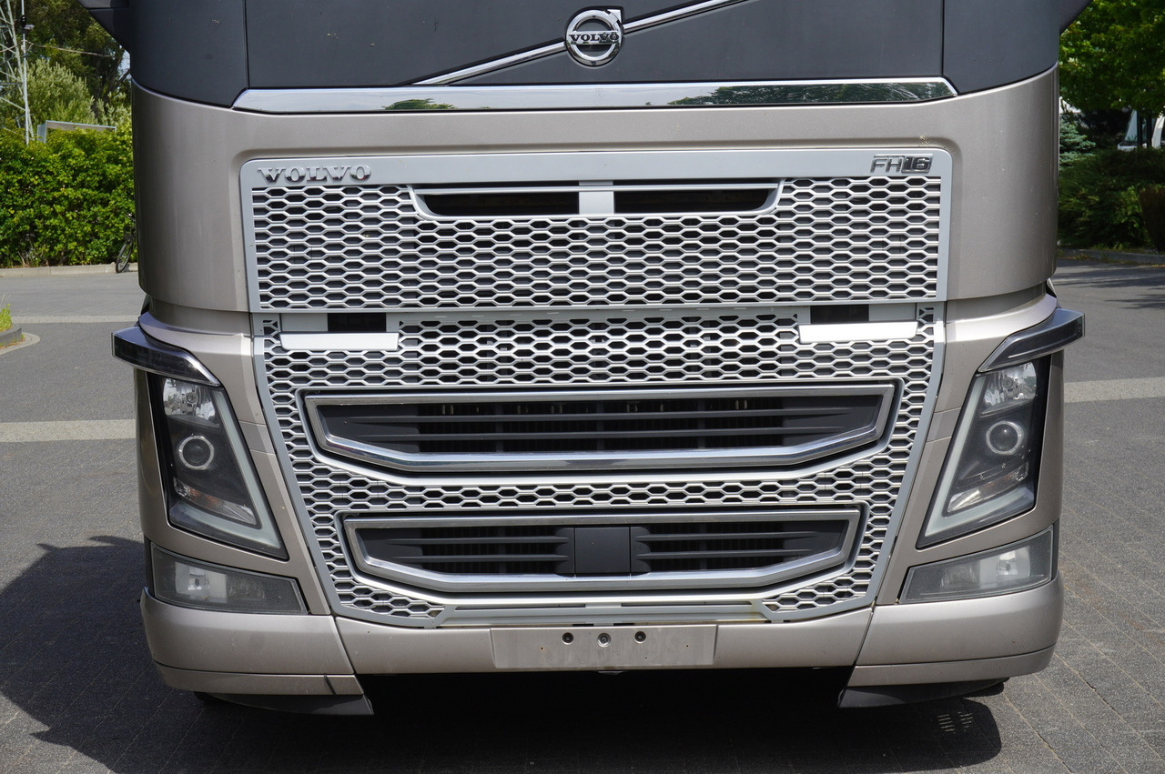 Autocarro telaio VOLVO FH16 750 8x4x4 / 750 HP! / Frame 685 cm / Steered 4th axle: foto 9