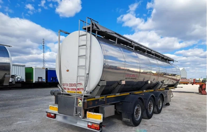 WIELTON NS3D 36 t food cistern / 3 chambers - Semirimorchio cisterna: foto 2 WIELTON NS3D 36 t food cistern / 3 chambers - Semirimorchio cisterna: foto 2