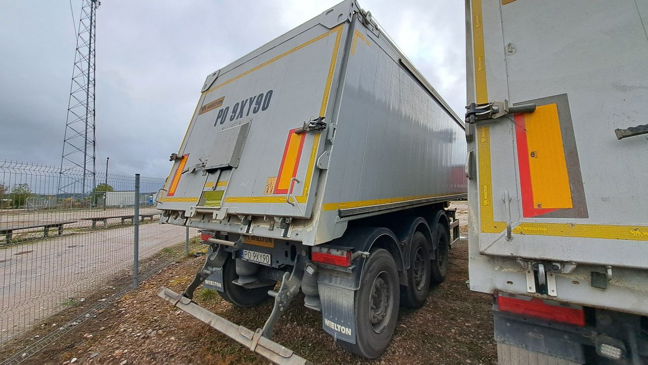 WIELTON NW-3 / weight 6.2 t / capacity 38m3 / Electrically folded roof / Teflon / 20 units, 2022 - Semirimorchio ribaltabile: foto 5 WIELTON NW-3 / weight 6.2 t / capacity 38m3 / Electrically folded roof / Teflon / 20 units, 2022 - Semirimorchio ribaltabile: foto 5