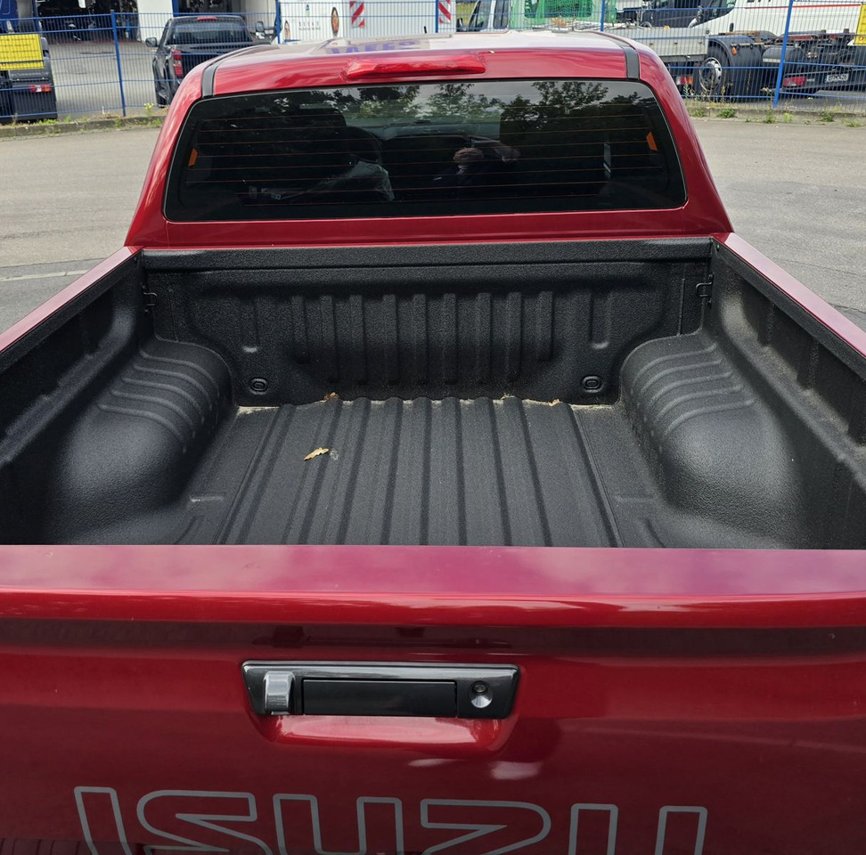 SUV/ Fuoristrada Isuzu D-Max V-Cross im Vorlauf 25er Modell: foto 9