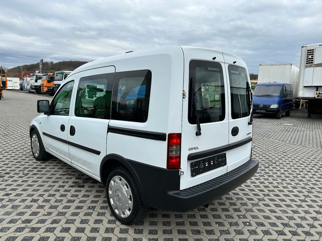 Opel Combo 1.4 TWINPORT ECOTEC Arizona - Pulmino: foto 2 Opel Combo 1.4 TWINPORT ECOTEC Arizona - Pulmino: foto 2