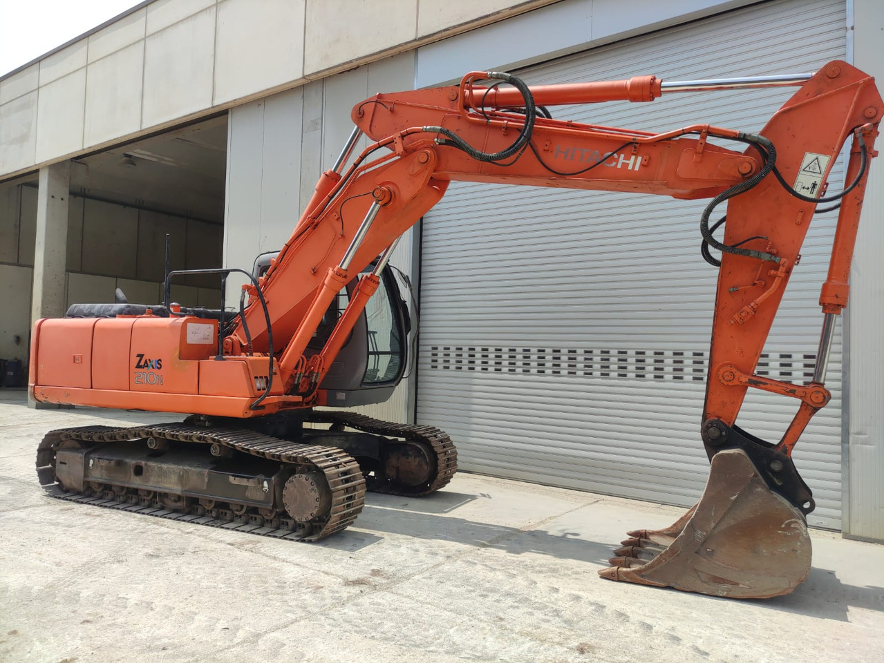 HITACHI ZX210N - Escavatore cingolato: foto 3 HITACHI ZX210N - Escavatore cingolato: foto 3