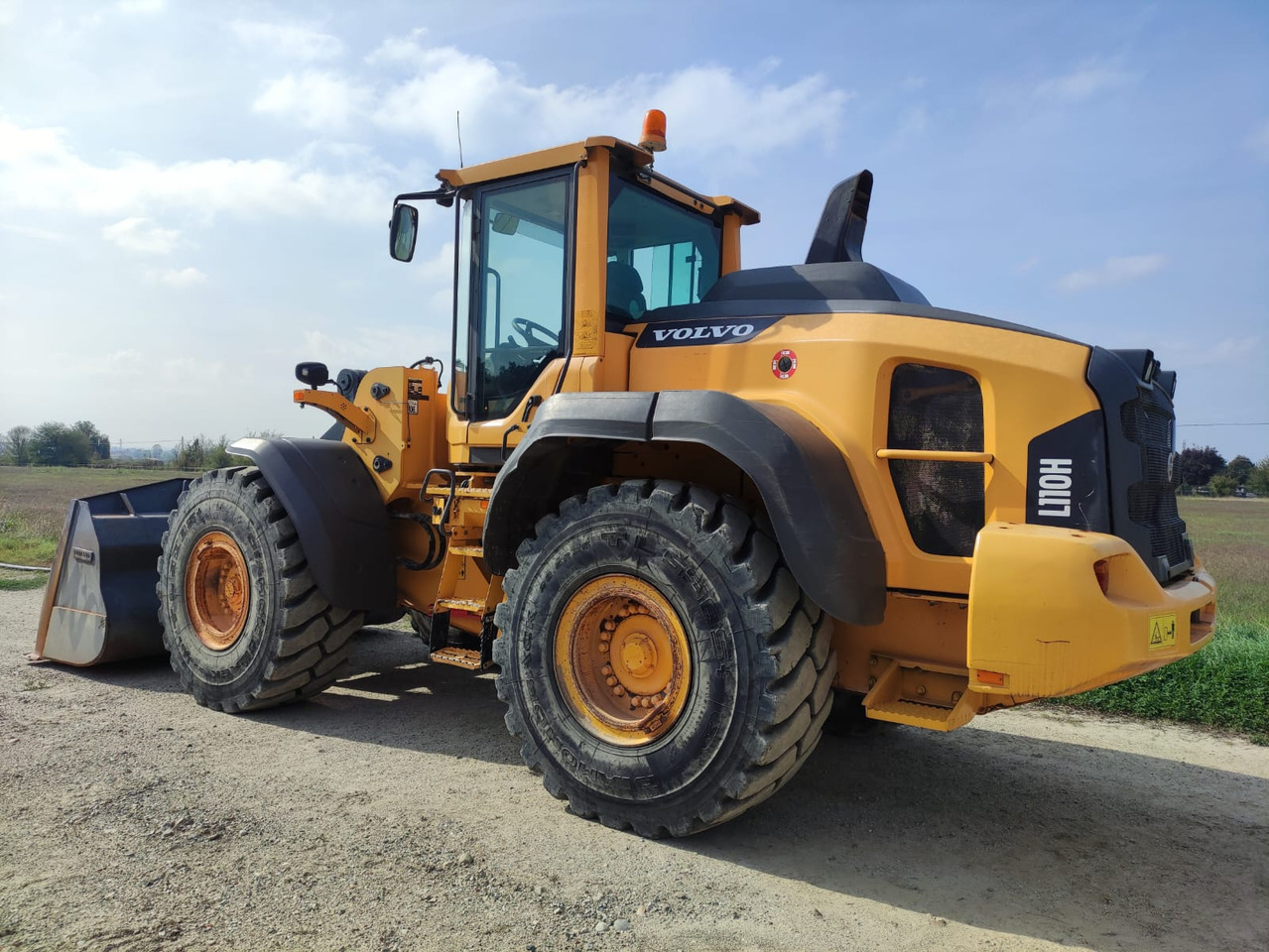 VOLVO L110H - Pala gommata: foto 2 VOLVO L110H - Pala gommata: foto 2