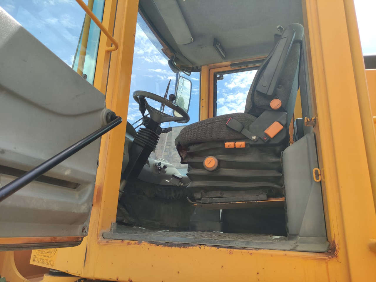 VOLVO L90E - Pala gommata: foto 5 VOLVO L90E - Pala gommata: foto 5
