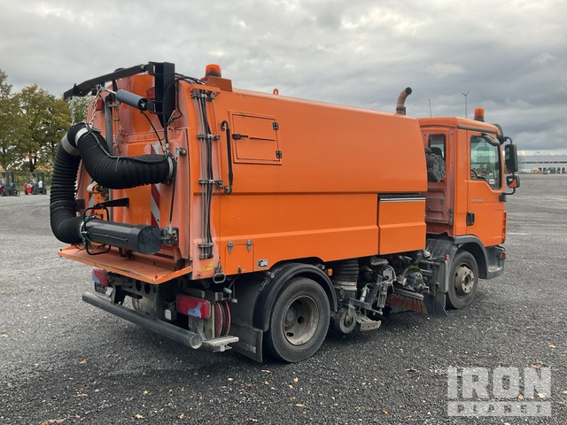 2013 MAN TGL12.220 2013 Faun ViaJet 5R-HS on Kehrmaschine - Spazzatrice stradale: foto 4 2013 MAN TGL12.220 2013 Faun ViaJet 5R-HS on Kehrmaschine - Spazzatrice stradale: foto 4