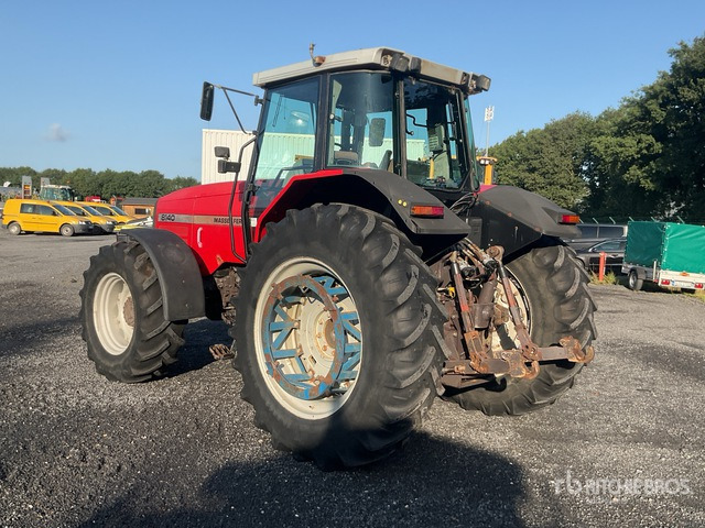 Massey Ferguson 8140 4WD Tractor - Trattore: foto 4 Massey Ferguson 8140 4WD Tractor - Trattore: foto 4