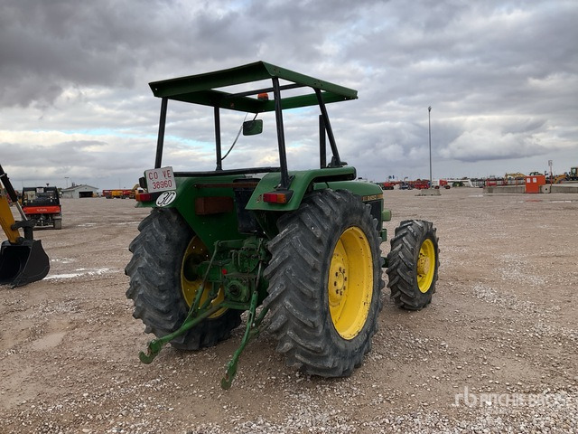 1990 John Deere 2450 4WD Tractor - Trattore: foto 4 1990 John Deere 2450 4WD Tractor - Trattore: foto 4