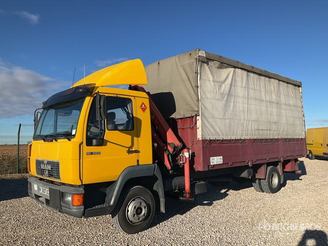 1996 MAN 10.223 1996 Palfinger PK7000 2960 kg K ... Flatbed Truck with Crane - Autocarro con pianale/ Cassone fisso, Camion con gru: foto 2 1996 MAN 10.223 1996 Palfinger PK7000 2960 kg K ... Flatbed Truck with Crane - Autocarro con pianale/ Cassone fisso, Camion con gru: foto 2