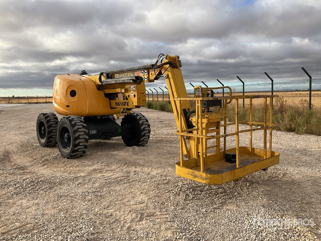 2003 Haulotte HA16PXNT 4WD Diesel Articulating Boom Lift - Piattaforma articolata: foto 3 2003 Haulotte HA16PXNT 4WD Diesel Articulating Boom Lift - Piattaforma articolata: foto 3