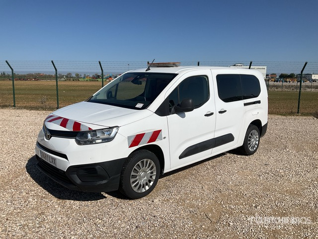 2022 Toyota Proace City Verso 5 Passenger Van - Minibus, Pulmino: foto 2 2022 Toyota Proace City Verso 5 Passenger Van - Minibus, Pulmino: foto 2