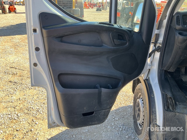 2015 Iveco Daily 35S13 Cargo Van - Furgone: foto 4 2015 Iveco Daily 35S13 Cargo Van - Furgone: foto 4