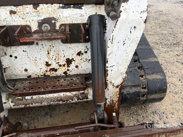 2003 Bobcat T300 Compact Track Loader - Minipala cingolata: foto 4 2003 Bobcat T300 Compact Track Loader - Minipala cingolata: foto 4