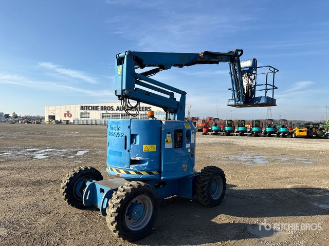 2004 Genie Z-34/22 Diesel Articulating Boom Lift - Piattaforma articolata: foto 3 2004 Genie Z-34/22 Diesel Articulating Boom Lift - Piattaforma articolata: foto 3