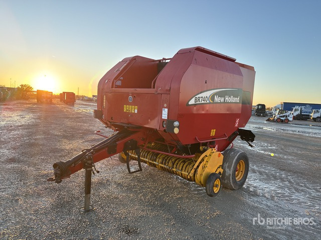 2004 New Holland BR740 Round Baler - Rotopressa: foto 1 2004 New Holland BR740 Round Baler - Rotopressa: foto 1