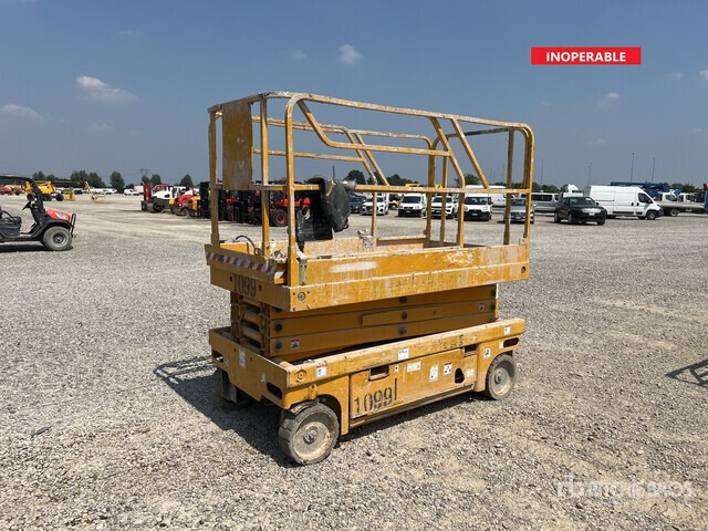 2006 Haulotte Compact 10 Electric (Inoperable) Scissor Lift - Piattaforma a pantografo: foto 1 2006 Haulotte Compact 10 Electric (Inoperable) Scissor Lift - Piattaforma a pantografo: foto 1