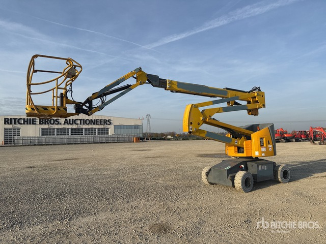 2006 Haulotte HA15IP Electric Articulating Boom Lift - Piattaforma articolata: foto 1 2006 Haulotte HA15IP Electric Articulating Boom Lift - Piattaforma articolata: foto 1