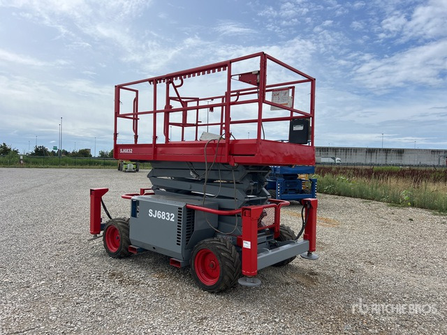 2007 Skyjack SJ6832 RT Diesel Scissor Lift - Piattaforma a pantografo: foto 2 2007 Skyjack SJ6832 RT Diesel Scissor Lift - Piattaforma a pantografo: foto 2