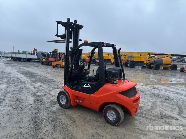 2010 Linde H30 3000 kg Forklift - Carrello elevatore: foto 2 2010 Linde H30 3000 kg Forklift - Carrello elevatore: foto 2
