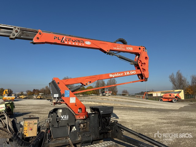 2011 Platform Basket SPIDER 18-90 Crawler Articulating Boom Lift - Piattaforma articolata: foto 5 2011 Platform Basket SPIDER 18-90 Crawler Articulating Boom Lift - Piattaforma articolata: foto 5