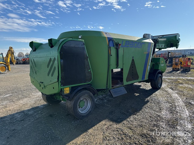 2013 Faresin Leader 220 TMRV52 Self-Propelled Feed Wagon - Carro miscelatore: foto 3 2013 Faresin Leader 220 TMRV52 Self-Propelled Feed Wagon - Carro miscelatore: foto 3
