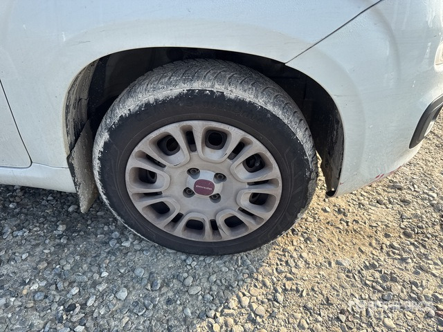 2013 Fiat Panda Automobile - Autovettura: foto 4 2013 Fiat Panda Automobile - Autovettura: foto 4