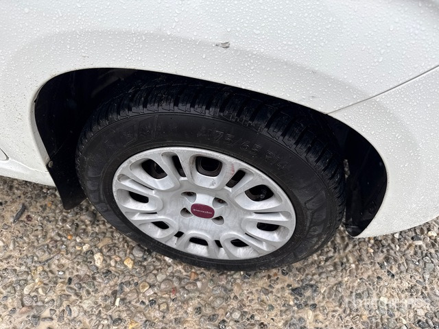 2013 Fiat Panda Automobile - Autovettura: foto 4 2013 Fiat Panda Automobile - Autovettura: foto 4