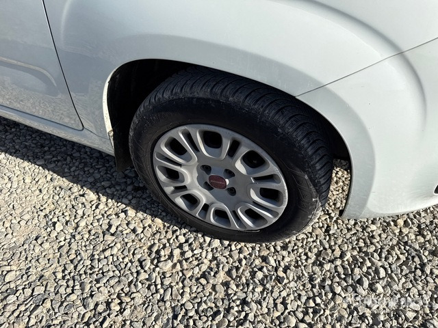 2013 Fiat Panda Automobile - Autovettura: foto 4 2013 Fiat Panda Automobile - Autovettura: foto 4