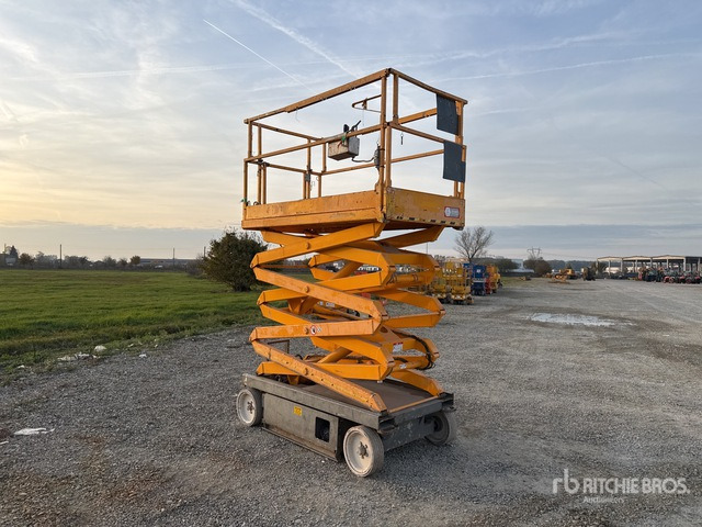 2013 Skyjack SJIII4626 Electric Scissor Lift - Piattaforma a pantografo: foto 3 2013 Skyjack SJIII4626 Electric Scissor Lift - Piattaforma a pantografo: foto 3