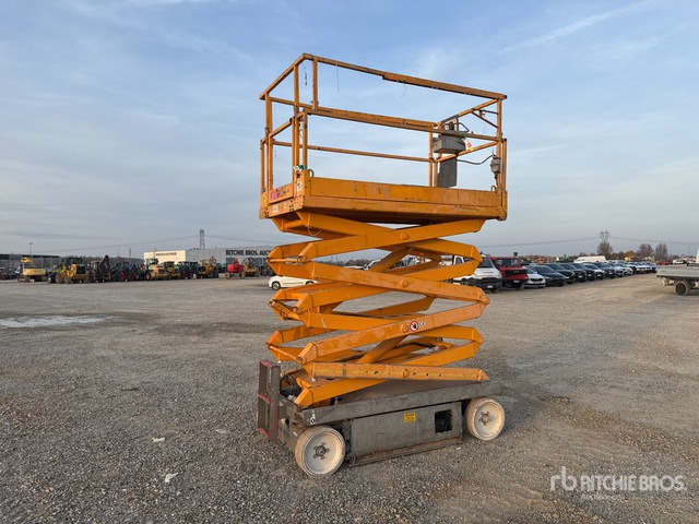 2013 Skyjack SJIII4626 Electric Scissor Lift - Piattaforma a pantografo: foto 2 2013 Skyjack SJIII4626 Electric Scissor Lift - Piattaforma a pantografo: foto 2