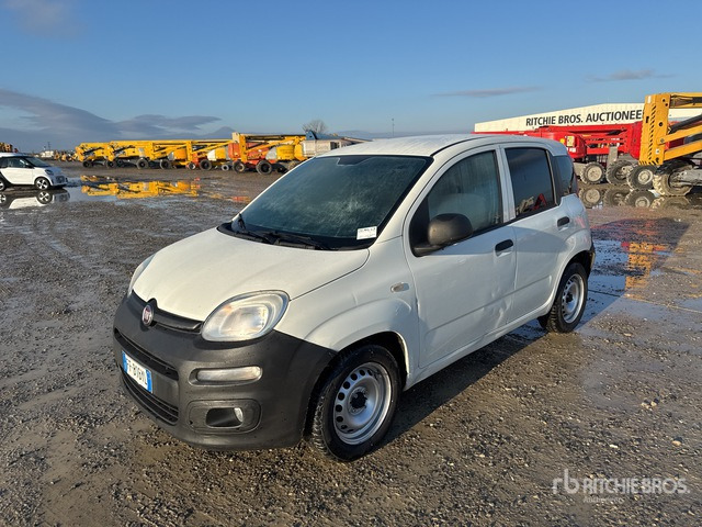 2016 Fiat Panda 1.3 MJT 80CV SES POP Van Truck - Autocarro furgonato: foto 1 2016 Fiat Panda 1.3 MJT 80CV SES POP Van Truck - Autocarro furgonato: foto 1