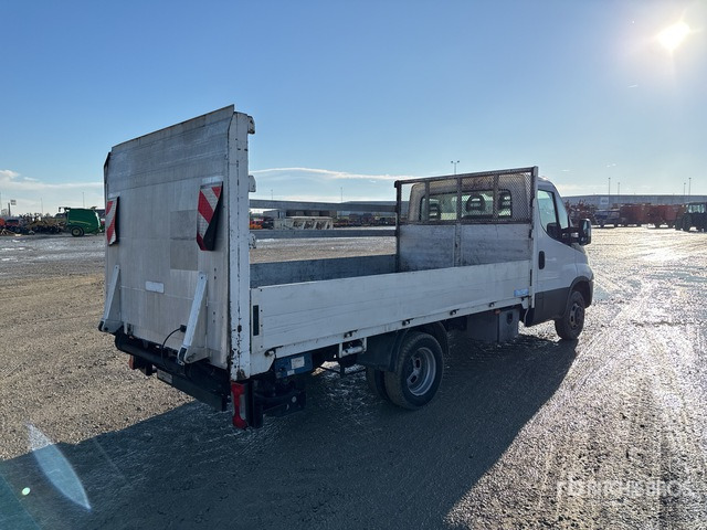 2016 Iveco Daily 35-110 Flatbed Truck - Autocarro con pianale/ Cassone fisso: foto 4 2016 Iveco Daily 35-110 Flatbed Truck - Autocarro con pianale/ Cassone fisso: foto 4