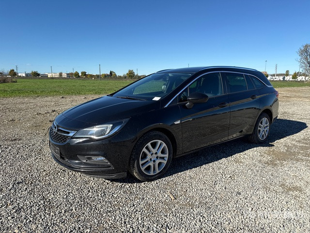 2017 Opel Astra Sport Tourer Automobile - Autovettura: foto 2 2017 Opel Astra Sport Tourer Automobile - Autovettura: foto 2