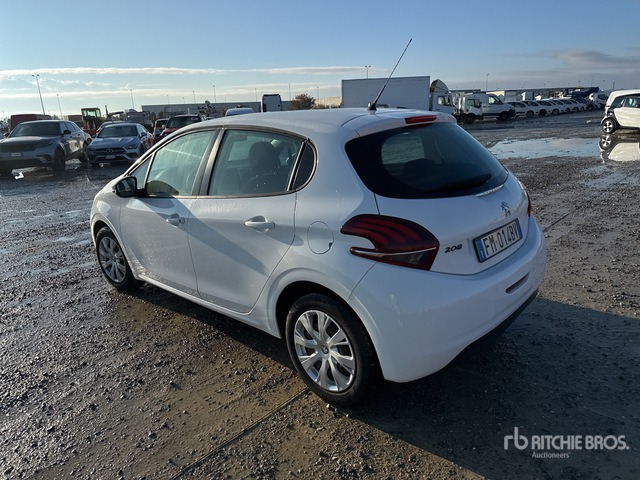 2017 Peugeot 208 BERLINA MIX BLUEHDI Automobile - Autovettura: foto 2 2017 Peugeot 208 BERLINA MIX BLUEHDI Automobile - Autovettura: foto 2