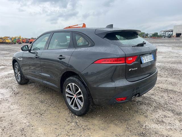2019 Jaguar F-Pace 2.0D I4 180CV R-SPORT AWD SUV - SUV/ Fuoristrada: foto 4 2019 Jaguar F-Pace 2.0D I4 180CV R-SPORT AWD SUV - SUV/ Fuoristrada: foto 4