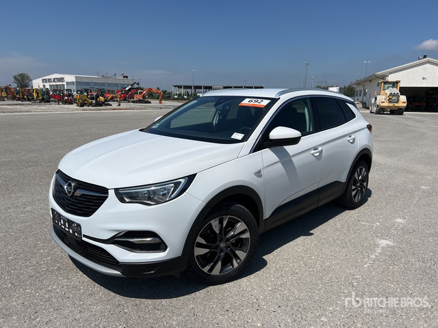 2019 Opel Grandland X 1.5 Diesel SUV - SUV/ Fuoristrada: foto 1 2019 Opel Grandland X 1.5 Diesel SUV - SUV/ Fuoristrada: foto 1