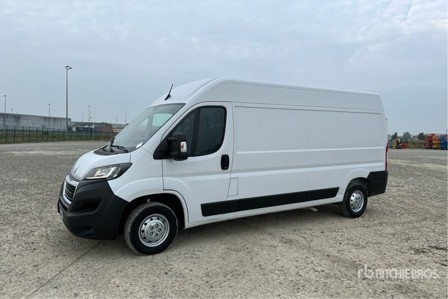 2021 Peugeot Boxer 333 L3H2 2.2 BLUEHDI 140CV S&S Van Truck - Furgone chiuso: foto 1 2021 Peugeot Boxer 333 L3H2 2.2 BLUEHDI 140CV S&S Van Truck - Furgone chiuso: foto 1