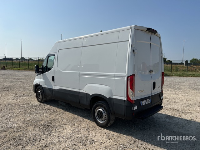 2022 Iveco Daily 35S14NV 3520 H2 BLUE P Van Truck - Furgone chiuso: foto 4 2022 Iveco Daily 35S14NV 3520 H2 BLUE P Van Truck - Furgone chiuso: foto 4